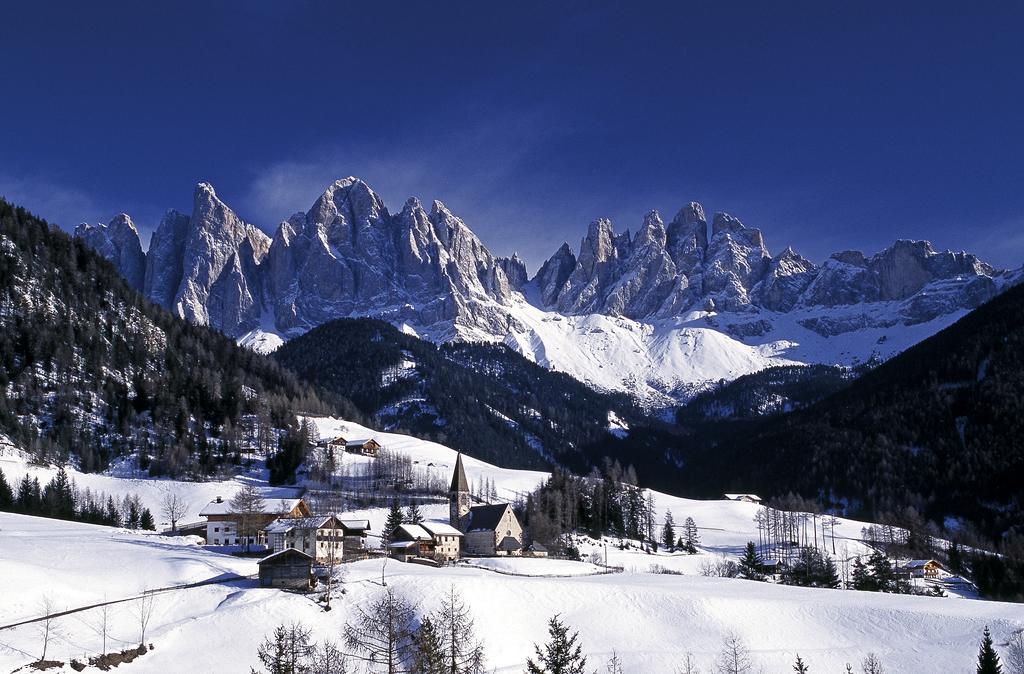 Hotel Tyrol Фунес Екстер'єр фото